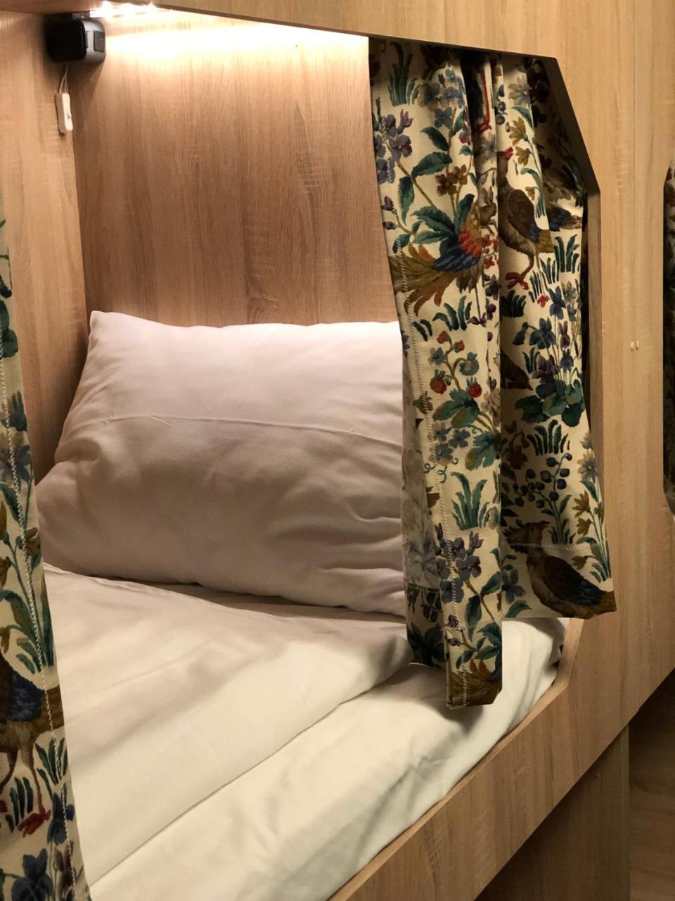 Boutique Hostel Zum Goldenen Kegel Wenen Buitenkant foto
