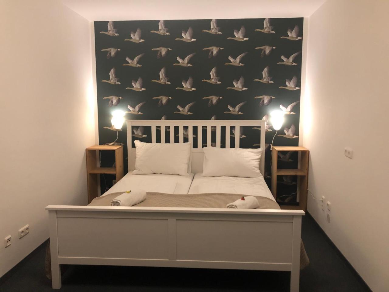 Boutique Hostel Zum Goldenen Kegel Wenen Buitenkant foto